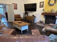 Belle Maison De Village avec 5 Chambres, Proche Commerces