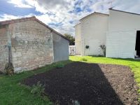 Maison Deux Chambres Avec Jardin Et Dépendances - Villefagnan