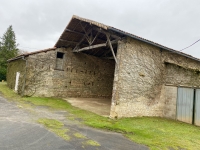 Beautiful Farmhouse and Outbuildings near to Villefagnan