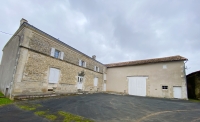 Beautiful Farmhouse and Outbuildings near to Villefagnan