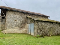 Très Belle Maison et Corps de Ferme près de Villefagnan