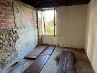 Small House in a Quiet Hamlet To Renovate. No Outside Space and Close To Champagne Mouton