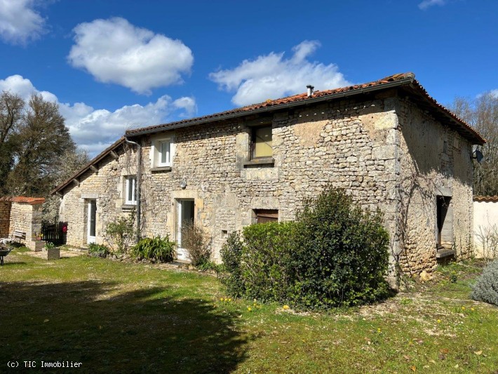 Petite Maison En Pierre, Idéale Vacances.