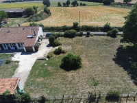 Spacious 3 / 4 Bedroom Cosy Stone House Close To Ruffec On 1482m²