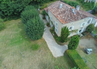 Jolie Maison De Campagne Avec Une Grange et Jardin