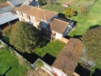 Très Belle Maison en Pierre avec Grand Terrain