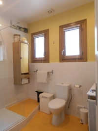 Beautiful Detached Property With Independant Apartment