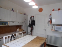 Beautiful Detached Property With Independant Apartment