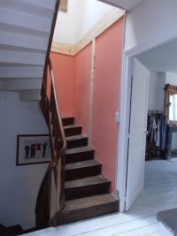 Belle Maison De Village avec 5 Chambres, Proche Commerces