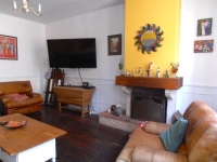 Belle Maison De Village avec 5 Chambres, Proche Commerces