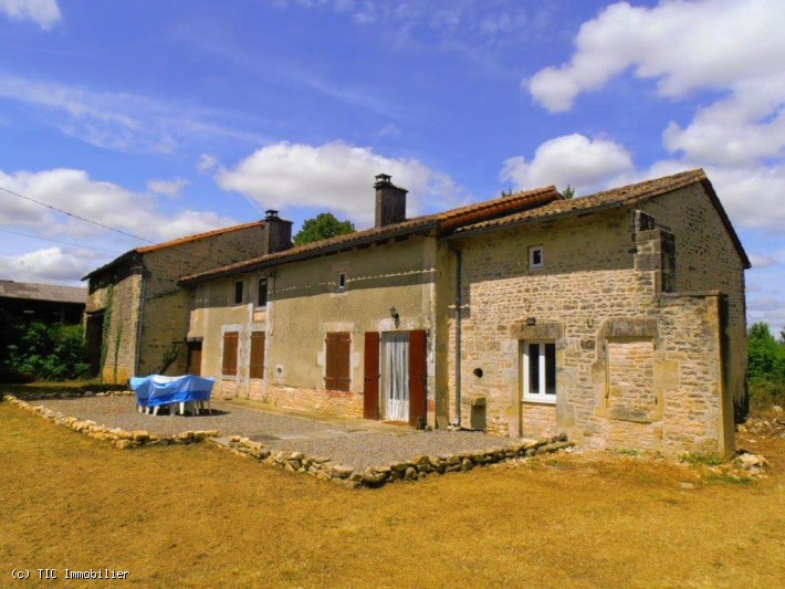 Attractive Detached Stone Property To Finish Renovating