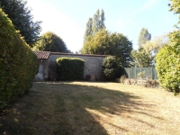 Jolie Maison De Campagne Avec Une Grange et Jardin