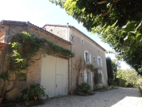 Jolie Maison De Campagne Avec Une Grange et Jardin