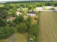 Beau Pavillon Sur Sous-Sol Proche Des Commerces