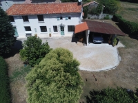 Belle Maison de Campagne avec Vues Magnifiques et Terrain de Golf 2 Trous! - Proche de Nanteuil