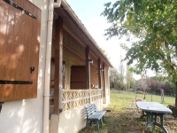 Detached Bungalow With A Pleasant Outlook