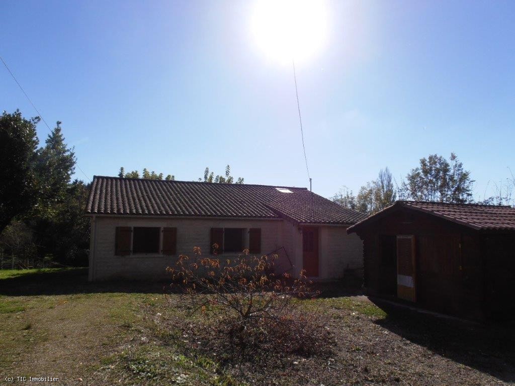 Detached Bungalow With A Pleasant Outlook