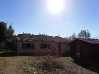 Detached Bungalow With A Pleasant Outlook