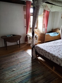 Charming Property Complex With Main House, Gîte And Swimming Pool