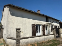 Spacious 3 / 4 Bedroom Cosy Stone House Close To Ruffec On 1482m²