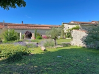 Très Belle Maison en Pierre avec Magnifique Jardin