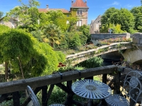 Belle Maison au Cœur du Village  Avec Vue Sur La Rivière