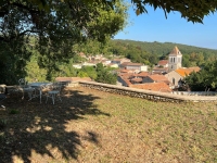 SUPERBES VUES ! Maison en Pierre de 4 Chambres à Nanteuil-en-Vallée