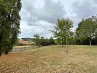 Jolie Maison De Campagne Avec Une Grange et Jardin